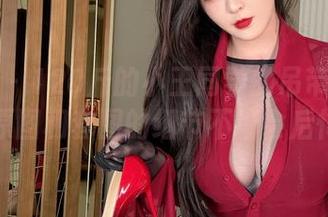 微密圈 - 120斤的小王同学的吊带跑出来了，原图和套图的细节不看会后悔哦！