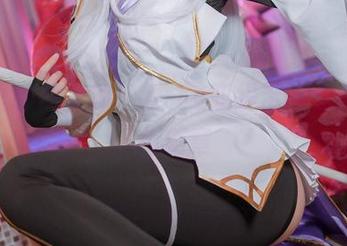 照片里的兔女郎：Arty亚缇带来最新的蓝色篇章