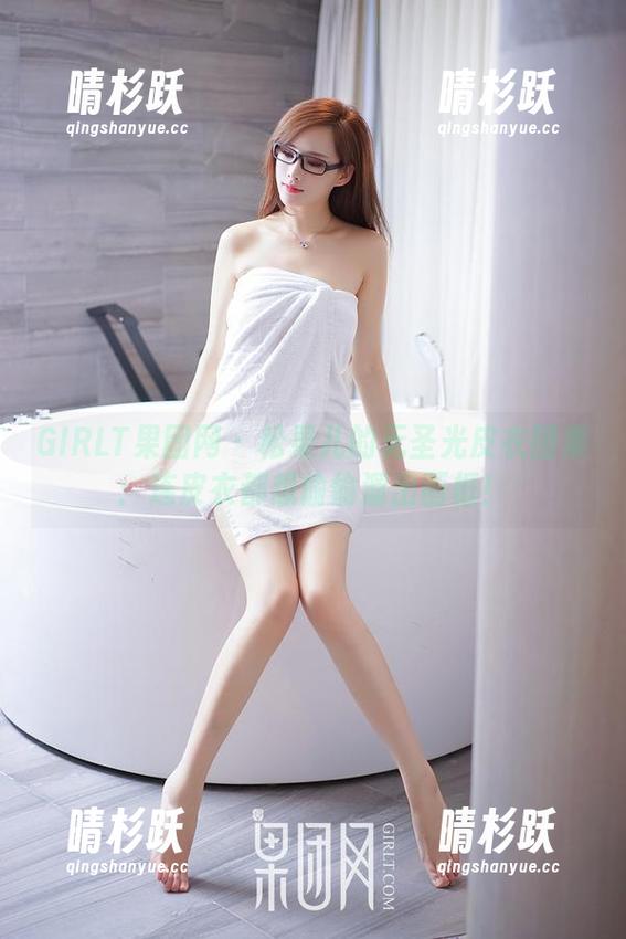 GIRLT果团网-松果儿 GIRLT果团网 - 松果儿的无圣光皮衣图集:连皮衣都想偷偷溜出画框!