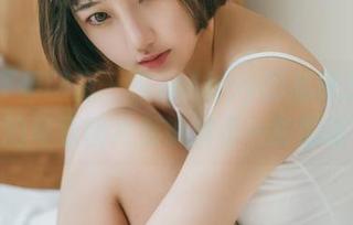 GIRLT果团网 - 在甜Abby的私房里，套装的每张图片都说着不一般的话。