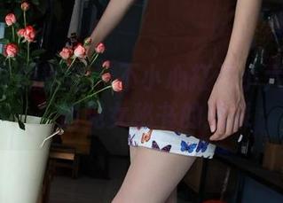 IESS异思趣向 - 不小心打开小六的网盘，遇见女秘书的风采