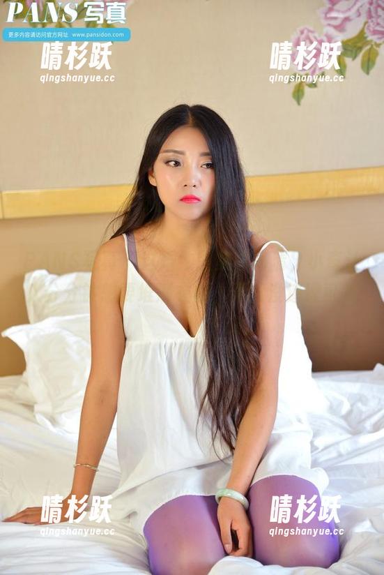 PANS写真-小奇 PANS写真 - 这婚纱图集真高清,小奇让人分分钟想要堆满衣橱,果然没道理可言。