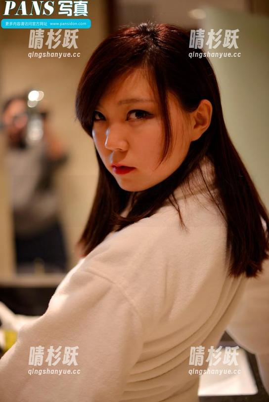 PANS写真-狐狸 PANS写真 - 狐狸的新模试镜,高清照片有种吸引人停留的魔力。
