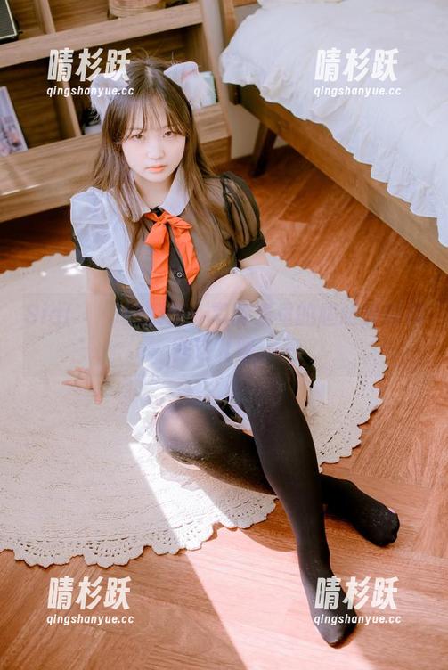 Sia(시아)的剧情：写真集里的尴尬原图都在这儿呢。