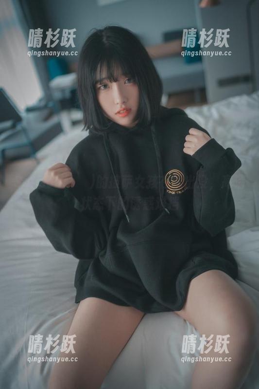 Sonson(손손)的披萨女孩在线出没，高清状态下的诱惑难挡