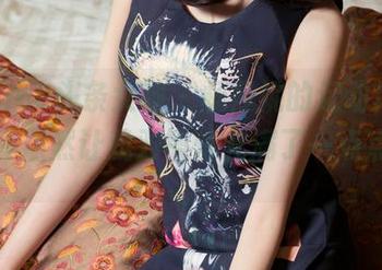 TouTiao头条女神 - 杨曼妮的运动风，私房写真居然让我对锻炼充满了一点点期待。