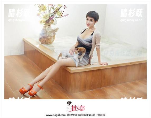 TuiGirl推女郎-王根星熙 TuiGirl推女郎 - 王根星熙的浴室里有件免费作品,摆在那里仿佛在诉说。