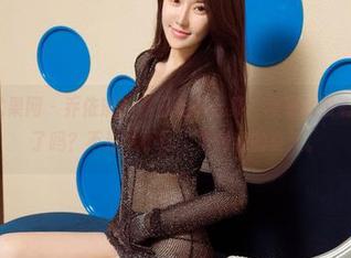 UGirls尤果网 - 乔依琳的夏日私拍合集，难道就没有别的主题了吗？不过也不错，承包我的夏天。