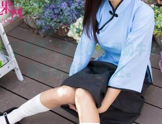 UGirls尤果网 - 把张栩菲和奶牛结合，全套新玩法引人入胜。
