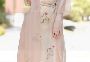 XIAOYU语画界 - 李丽莎的纯白合集：如果白到发光有助于减肥，那我肯定早就瘦成一道光啦！