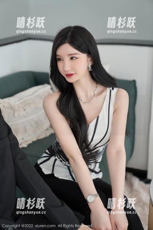 Xiuren秀人网 - 养乐多Doll养出了什么？看她的泳装作品集，分享不一样的夏日风！