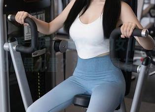 Xiuren秀人网 - 林文文的女仆，清洁界的暗黑力量？这资源真有趣！
