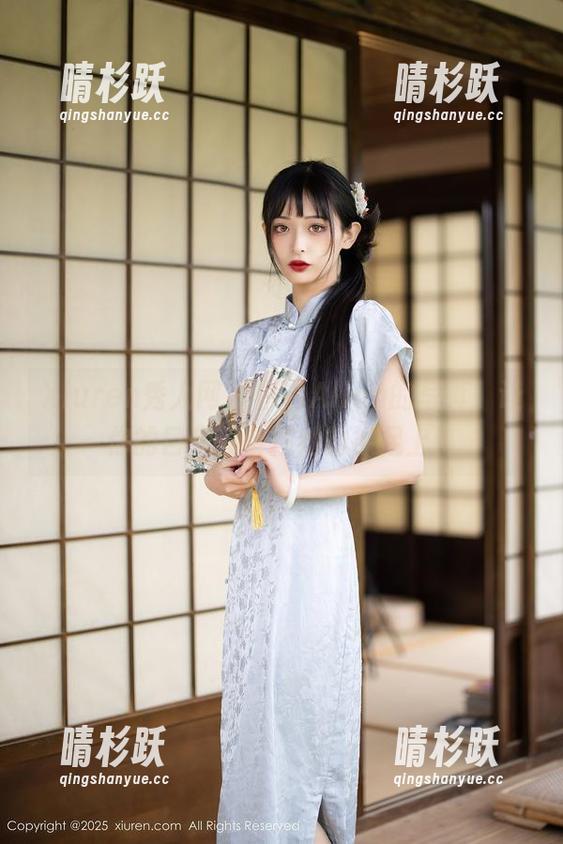 Xiuren秀人网-白白Alina Xiuren秀人网 - 白白Alina的写真,让你的目光停留在她的裸足上!