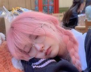无需问！Wendy的“万圣节献瑞”最新分享，有趣又惊吓！