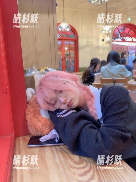 无需问！Wendy的“万圣节献瑞”最新分享，有趣又惊吓！