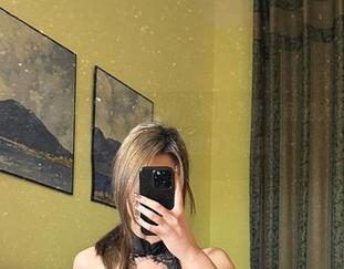 微密圈 - 乙醇子穿着开叉高腰灰旗袍，宛如不食人间烟火的仙女，原图&精选，让路人都想停下来欣赏
