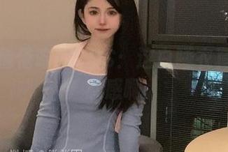 最新！倦倦喵的COS：这白睡衣真给人治愈感啊