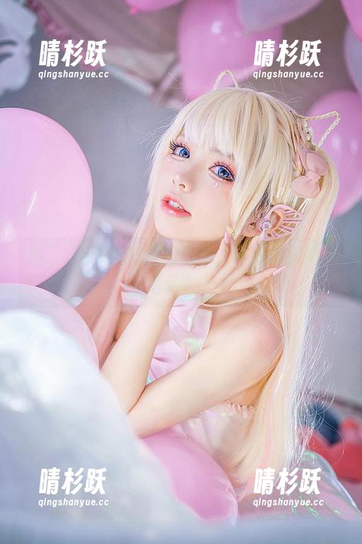 六二二同学w的黑白写真，不知道更新了啥新意？