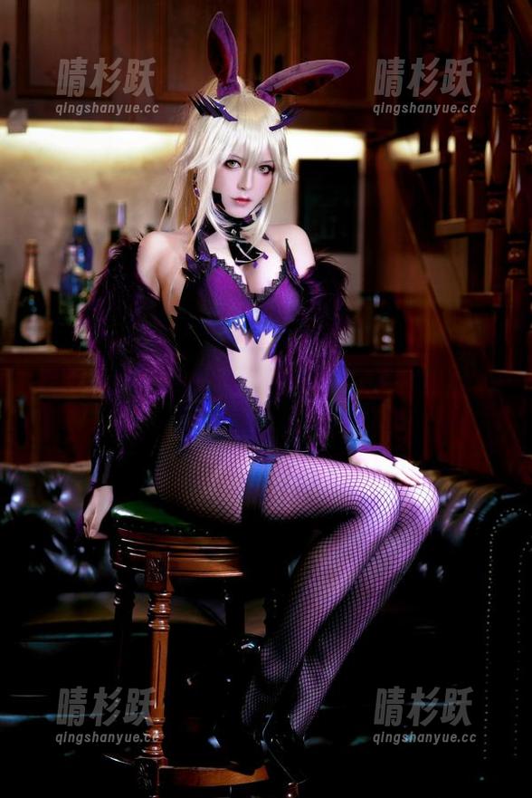 半半子 半半子的修道女合集——穿衣服的开悟,分享我的“神圣”日常