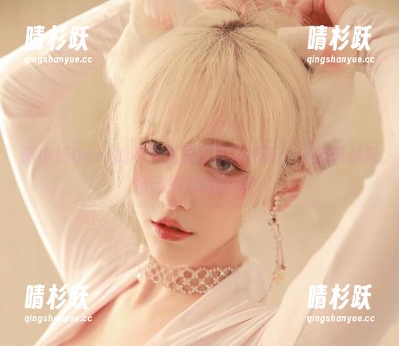 啾小妍Deer 啾小妍Deer的不平凡美足写真更新,让我想起我自己那笨拙的脚!