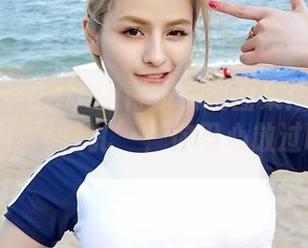 嗲囡囡 - Celina青妍女友图集：一场下载后的’挣扎’，你忍心放过吗？