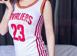 头条女神 - 合集来啦！李丽莎的双人图片，几张貌似还能过得去？