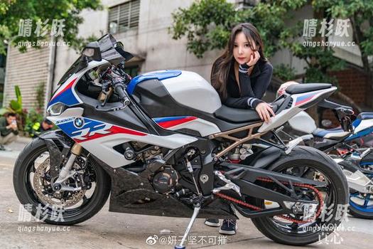 妍子坚不可摧 妍子坚不可摧穿上《新世纪福音战士》,你敢下载吗?我敢,这身真是太狠了!