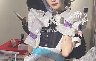 妖君白研的绝妙原图，照片中的温柔气息毫不含蓄，想问这图是哪家摄影师的杰作？