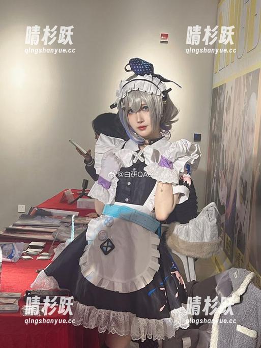 妖君白研 妖君白研的绝妙原图,照片中的温柔气息毫不含蓄,想问这图是哪家摄影师的杰作?
