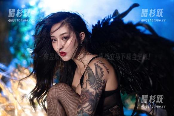 微密圈 - 宋昱欣的泳装大图包，真想立马下载当壁纸！