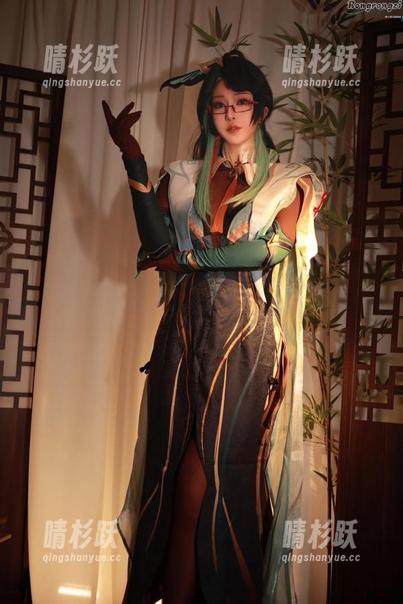 小容仔咕咕咕w “尼尔2B”,小容仔咕咕咕w的双人旗袍图册,带你开启时空之旅