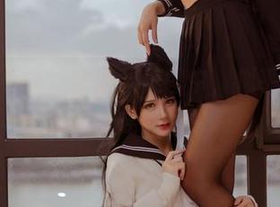 在小野妹子w的蕾丝美图中，似乎能闻到一丝奇怪的吸引。