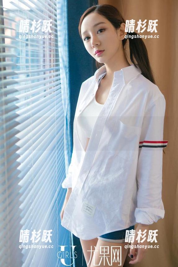 尤果网-仙妮 尤果网 - 仙妮穿短裙:风与裙的二重奏,写真更新请查看!