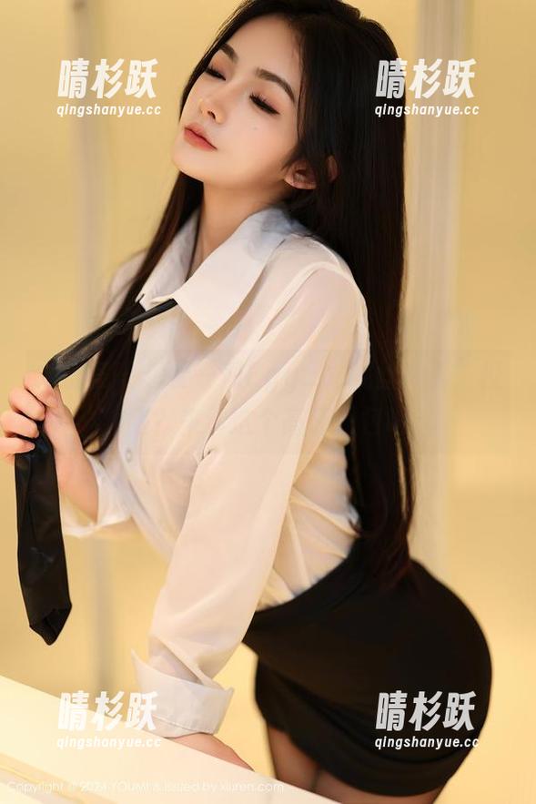 尤蜜荟 - 想要一剂Egg_尤妮丝“美”校服？来看这个高清图包吧