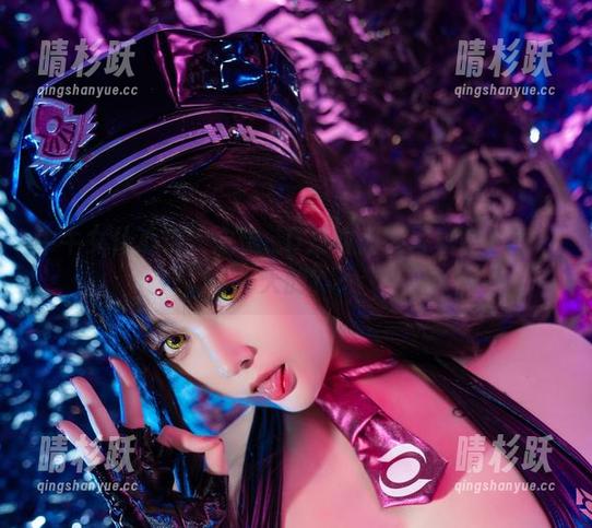 念念_D 牛牛女仆心得:念念_D是如何在写真中牛气冲天的?