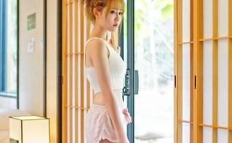 推女神 - Akiki朱若慕的最新照片，秘书的日常竟然如此撩人？