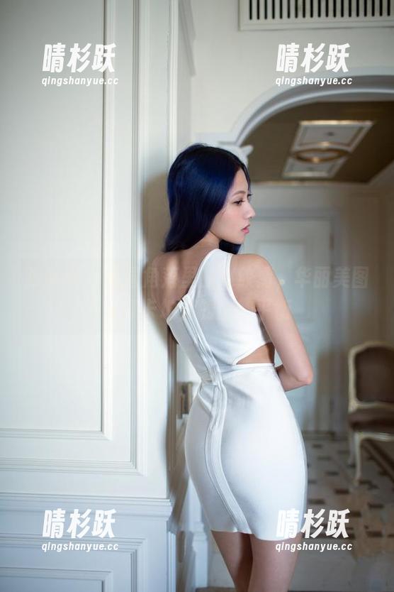 推女郎-赵纹清 推女郎 - 校园角落里的赵纹清,华丽美图与打卡地标的微妙平衡