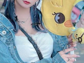 拒绝杂乱，月城委员会温柔合集无疑是我心中完美壁纸的理想选择。
