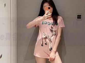 微密圈 - “校服刘海少女心，林子喵Lynne真会挑戏服！”—写真观察