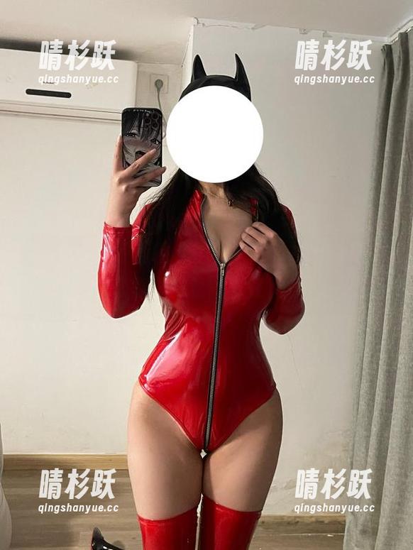 微密圈 - 下载桃沢樱呀，浴缸映出的是你的想象，网盘默默在待命。