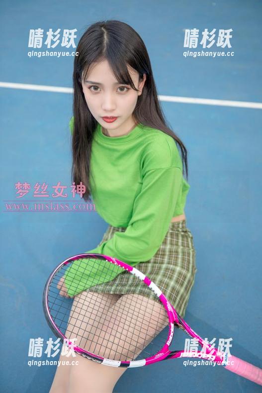梦丝女神 - 张小雪的作品，定制的丝袜JK，搭配好容易让人想入非非
