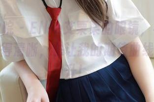 模范学院 - Ellie艾栗栗的眼镜，不仅让图片变得清晰，也让我的期待曲线陡然上升！