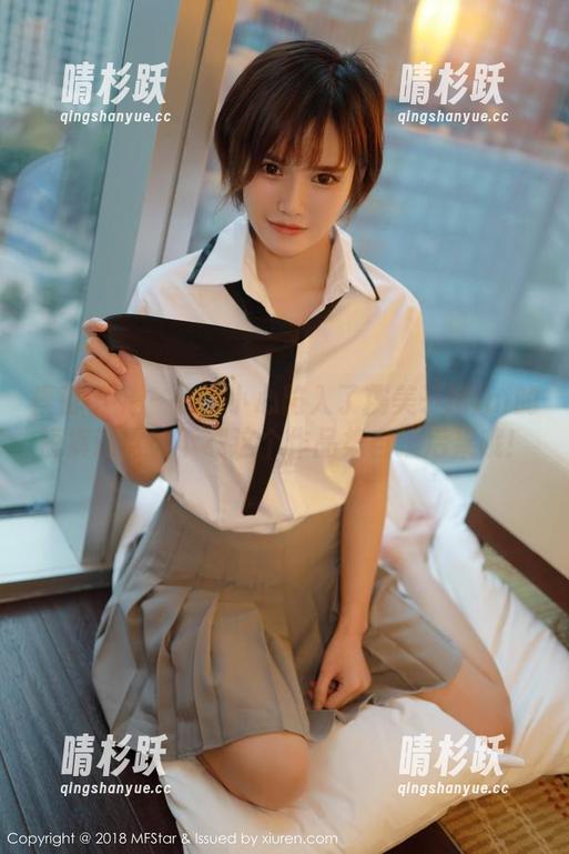 模范学院 - 一不小心陷入了糯美子Mini的短裤迷雾，下载这个作品集自担后果哦！