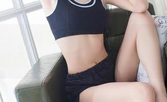 爱蜜社 - 学姐萌琪琪Irene，满满的书虫气再加点小俏皮，高清原图观感超赞！