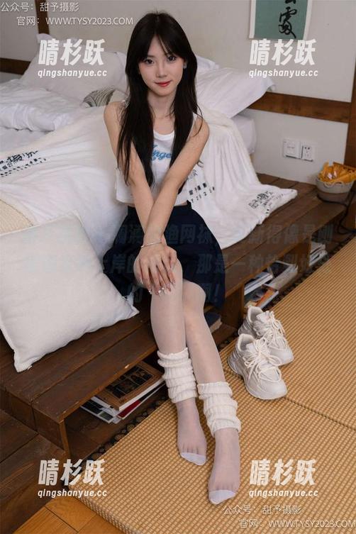 甜予摄影-澜澜 甜予摄影 - 澜澜的渔网袜,更新得像是刚被潮水冲上岸的海贝,那是一种恰到好处的“露”啊!