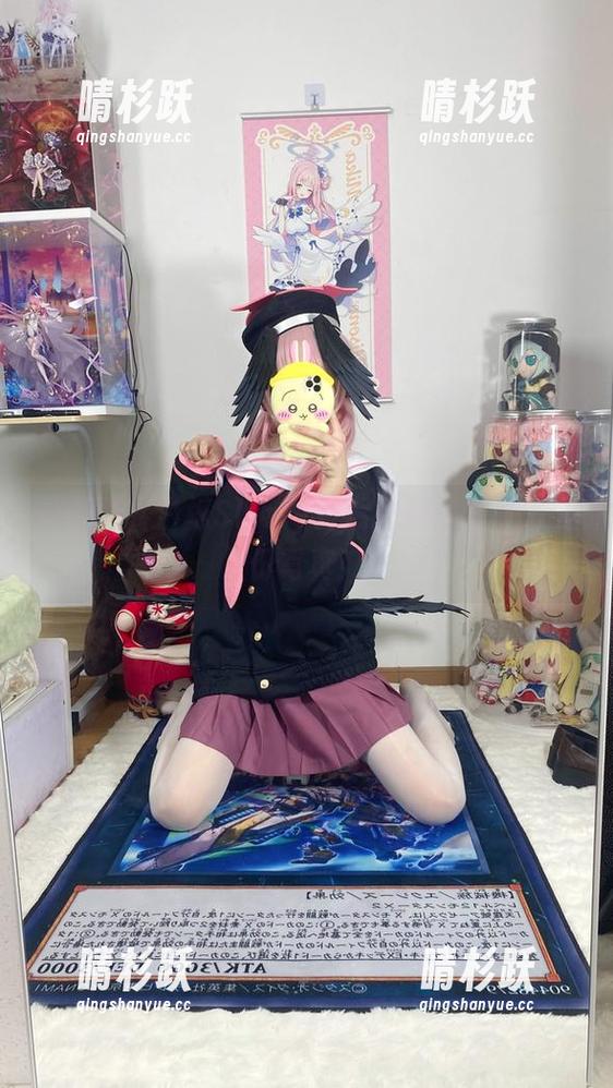 白栎Shirly 没想到,白栎Shirly竟然能用裸足写出这份写真!