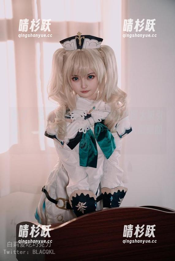 白莉爱吃巧克力 好了,白莉爱吃巧克力的精选套图太吸引人了,霞沢美游如同喝了一杯让人微醺的酒。