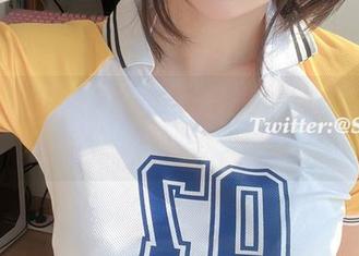 作品如斯，T恤和白丝共同谱写眼酱大魔王w的私房物语