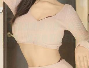 秀人网 - 衣橱里的潜力股：精选区静瑶裤里丝作品集，裤子也要有自己的态度！