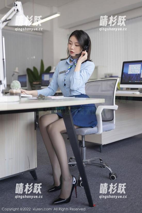 秀人网-奈奈子 秀人网 - 奈奈子的制服在线,原图在堆里,我只想说这气质太醒目!